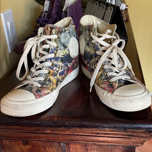 Converse. Flash (ea) $35 - Picture 5 of 11